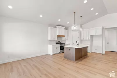 3378 W 900 N #130, Layton, UT 84041 - Photo 8