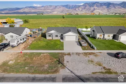 338 N Main St, Lewiston, UT 84320 - Photo 2