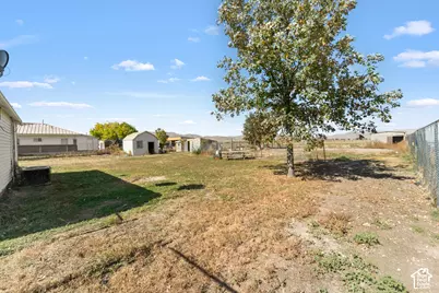9860 W 10400 N, Tremonton, UT 84337 - Photo 36