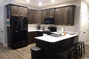 1677 N Main St, Cedar City, UT 84721 - Photo 1