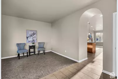 998 Berkshire Dr, North Salt Lake, UT 84054 - Photo 2