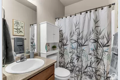 998 Berkshire Dr, North Salt Lake, UT 84054 - Photo 8