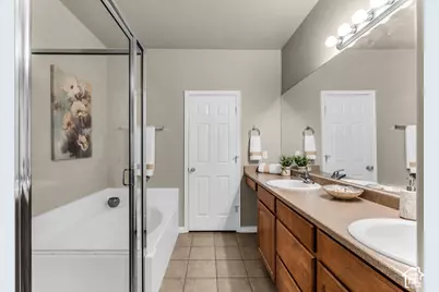 998 Berkshire Dr, North Salt Lake, UT 84054 - Photo 12