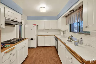 7981 S Temple Dr W, West Jordan, UT 84088 - Photo 8