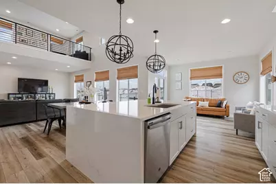 143 E Shorewood Dr, Saratoga Springs, UT 84045 - Photo 10