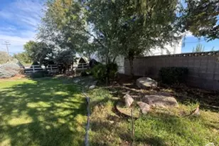 305 S 100 E, Redmond, UT 84652 - Photo 8