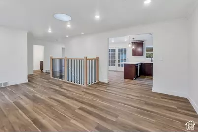 150 E 600 N #18, Kaysville, UT 84037 - Photo 8