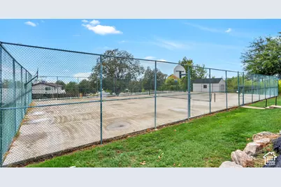 150 E 600 N #18, Kaysville, UT 84037 - Photo 28