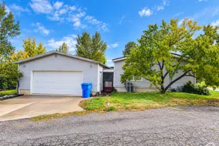 645 N 600 E, Hyrum, UT 84319 - Photo 2