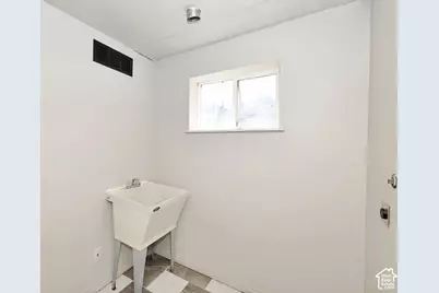 6257 W 3570 S, West Valley, UT 84128 - Photo 28