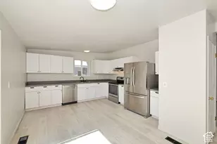 6257 W 3570 S, West Valley, UT 84128 - Photo 8