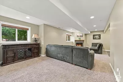 445 S Sunset Dr W, Kaysville, UT 84037 - Photo 10