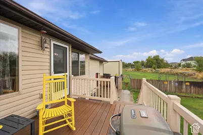 445 S Sunset Dr W, Kaysville, UT 84037 - Photo 38