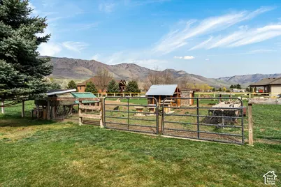 2444 N Sierra Dr, Eden, UT 84310 - Photo 36
