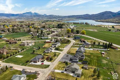 2444 N Sierra Dr, Eden, UT 84310 - Photo 38
