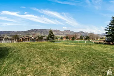 2444 N Sierra Dr, Eden, UT 84310 - Photo 42