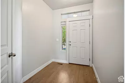 1644 N Venetian Way, Saratoga Springs, UT 84045 - Photo 2
