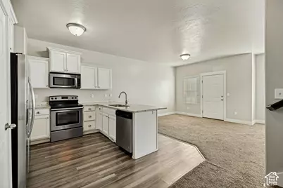1644 N Venetian Way, Saratoga Springs, UT 84045 - Photo 4