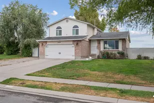3010 W 12130 S, Riverton, UT 84065 - Photo 2