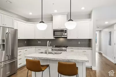 2340 E Phylden Dr S #202, Holladay, UT 84117 - Photo 6