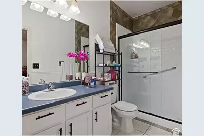 5923 W Roseberry St, West Jordan, UT 84081 - Photo 12
