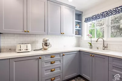 2590 E Olympus Dr S, Holladay, UT 84124 - Photo 68