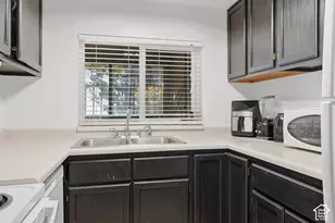 2402 S Elizabeth St, Salt Lake City, UT 84106 - Photo 8