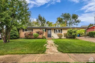 116 W 250 S, Kaysville, UT 84037 - Photo 2
