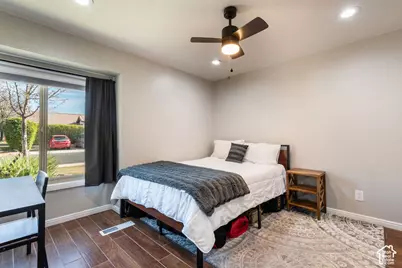 545 S Valley View Dr #137, Saint George, UT 84770 - Photo 32