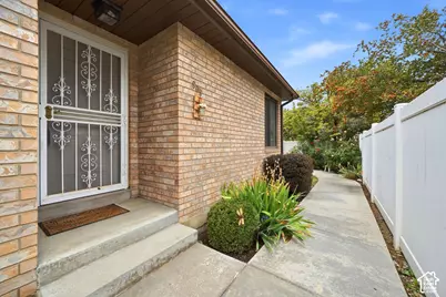 809 E Golden Field Way, Sandy, UT 84094 - Photo 4