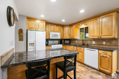2202 N 1300 W, Clinton, UT 84015 - Photo 10