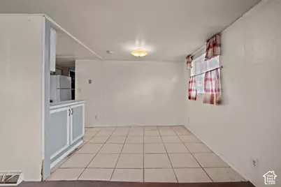 8560 S Saddler Dr W, West Jordan, UT 84088 - Photo 6