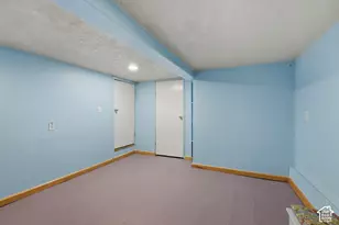 1407 W 2350 S, Woods Cross, UT 84087 - Photo 32