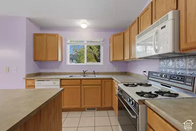 1407 W 2350 S, Woods Cross, UT 84087 - Photo 10