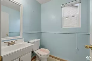 1407 W 2350 S, Woods Cross, UT 84087 - Photo 18