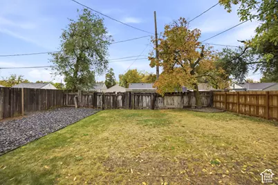 1051 Crescent Dr, Logan, UT 84341 - Photo 18