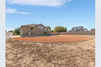 3982 W 910 S, Syracuse, UT 84075 - Photo 30