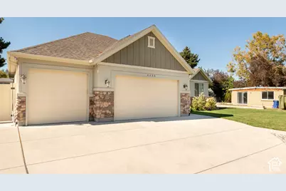 4400 S Albright Dr, Holladay, UT 84124 - Photo 2
