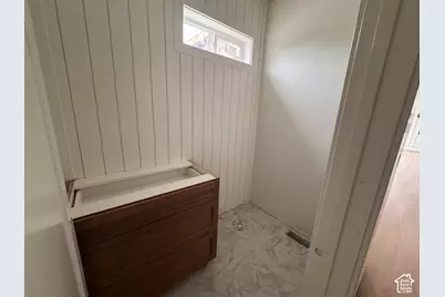 224 S 950 E #1, Layton, UT 84041 - Photo 6