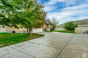 53 W Lake View Terrace Rd, Saratoga Springs, UT 84045 - Photo 2