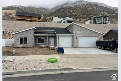 3040 N Mountain Rd #216, North Ogden, UT 84414 - Photo 1