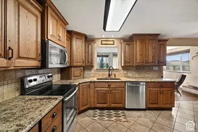 1673 S 2350 W, West Haven, UT 84401 - Photo 18