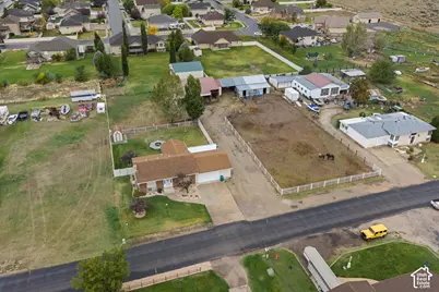 1673 S 2350 W, West Haven, UT 84401 - Photo 6