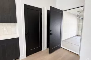 284 E Legacy Trail Ln S, Midvale, UT 84047 - Photo 8