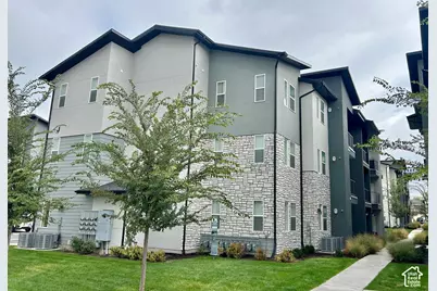 472 W 40 S #302, Providence, UT 84332 - Photo 1