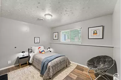 580 E Aloha Ln, Sandy, UT 84070 - Photo 30