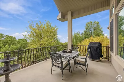 4438 S Devonshire Dr E, Bountiful, UT 84010 - Photo 16