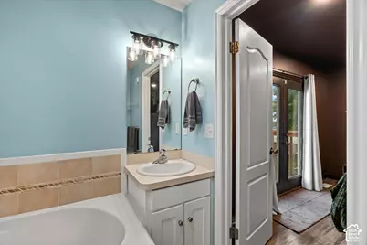7635 S 1950 E, South Weber, UT 84405 - Photo 34