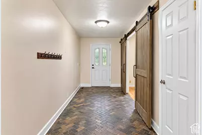 1947 E Viscounti Dr S, Sandy, UT 84093 - Photo 8