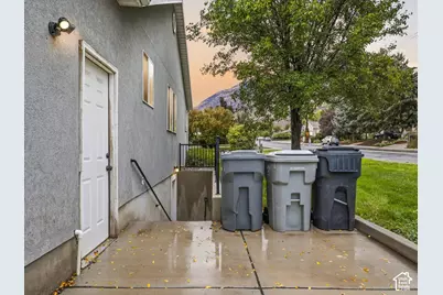 699 E 100 S, Pleasant Grove, UT 84062 - Photo 36